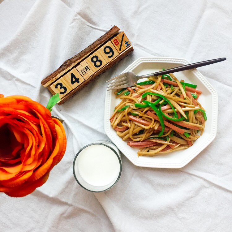 Are you hungry? I'll fry the mushroom for you