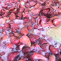#硬核菜谱制作人#草莓酱的做法图解6