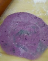 紫薯萝卜馅大包子的做法图解3