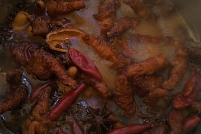卤鸡脚