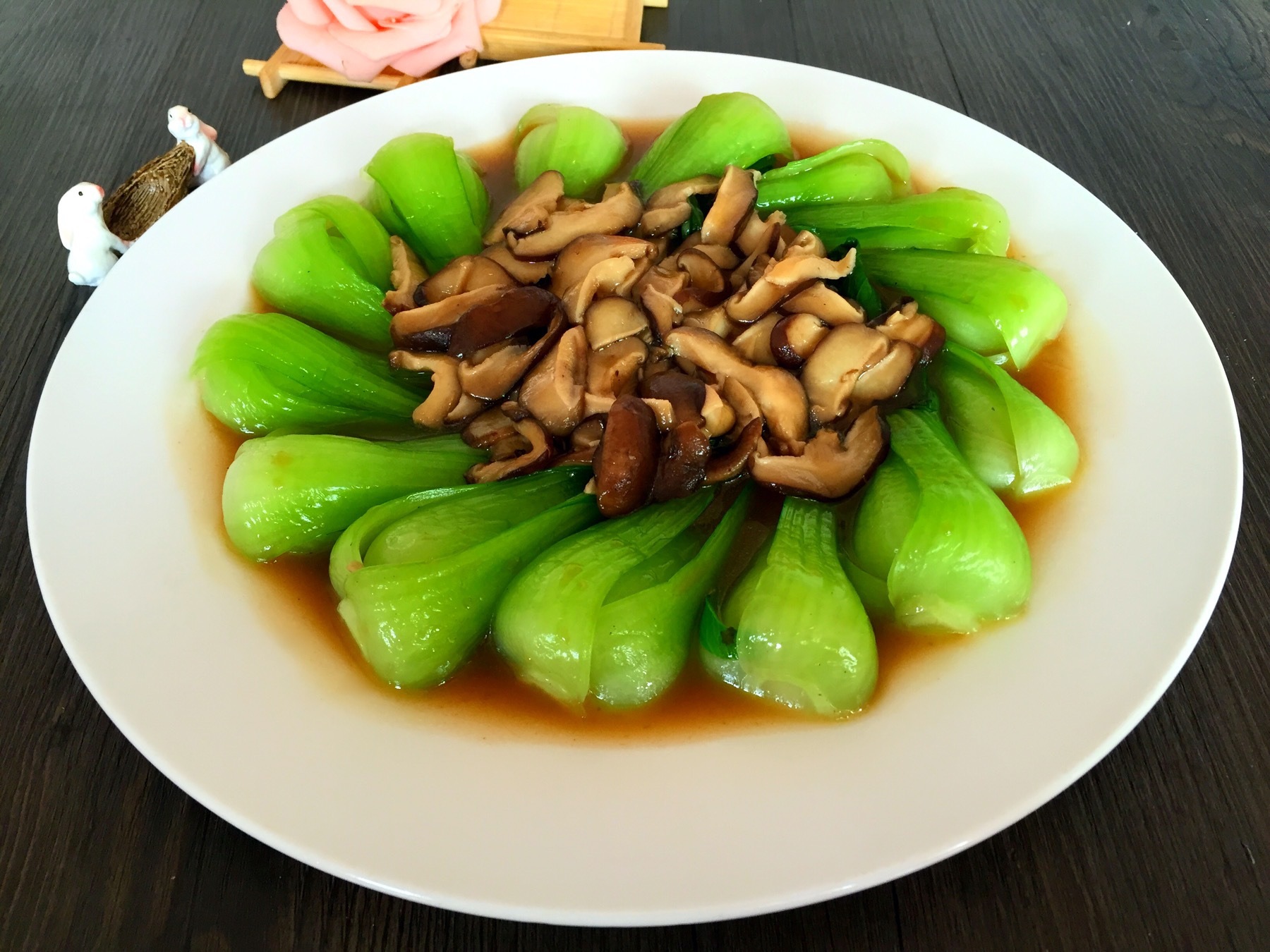 香菇油菜怎么做_香菇油菜的做法_熊猫半糖_豆果美食
