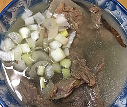 猪骨牛肉汤的做法