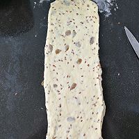 #2022双旦烘焙季-专业赛# 亚麻籽葡萄干吐司的做法图解12