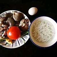 银鱼菌菇蛋花汤的做法图解1