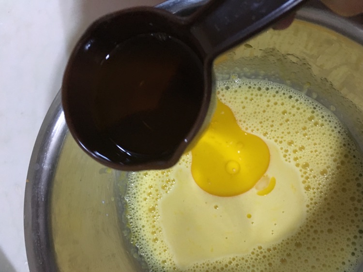奶油蛋糕卷的做法图解4