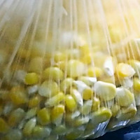 掰玉米粒冷冻冬天不愁涨价的做法图解2