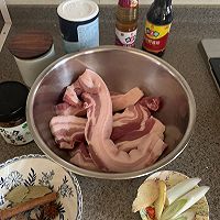 #名厨汁味，圆中秋美味#外婆菜红烧肉的做法图解1