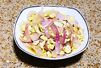 紫洋葱炒鸡蛋的做法