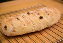 全麦葡萄干面包，无需面包机更简单 #立夏美食NO.1#的做法