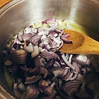 煮一碗番茄芝士浓汤的做法图解4
