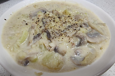 土豆奶油蘑菇汤