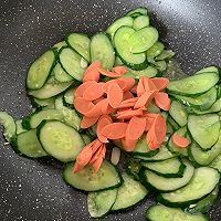 #一人一道拿手菜#黄瓜炒火腿的做法图解4