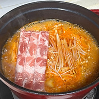 #暖冬酱在手，嗨吃部队锅#韩式泡菜肥牛豆腐汤的做法图解10