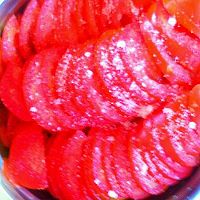 西红柿糖拌的做法图解4