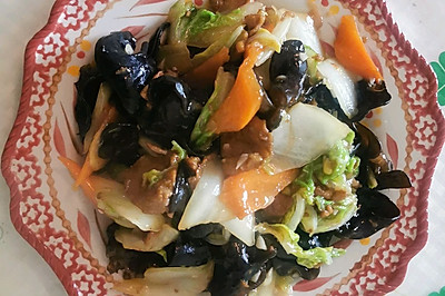 东北菜，清淡健康的白菜木耳，营养美味，做法简单