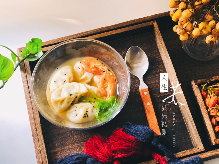 客官你的～扇贝酸菜馅饺子，来了的做法