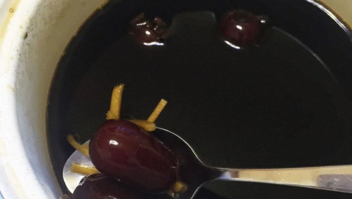 生姜红糖枣茶