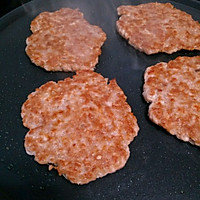 煎肉饼子的做法图解3