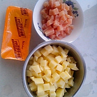 咖喱鸡肉土豆盖饭的做法图解1
