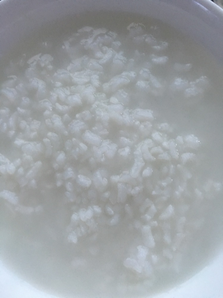贝柱蔬菜粥的做法图解1
