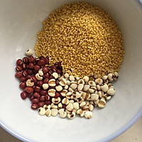 红豆薏米小米糊的做法图解1