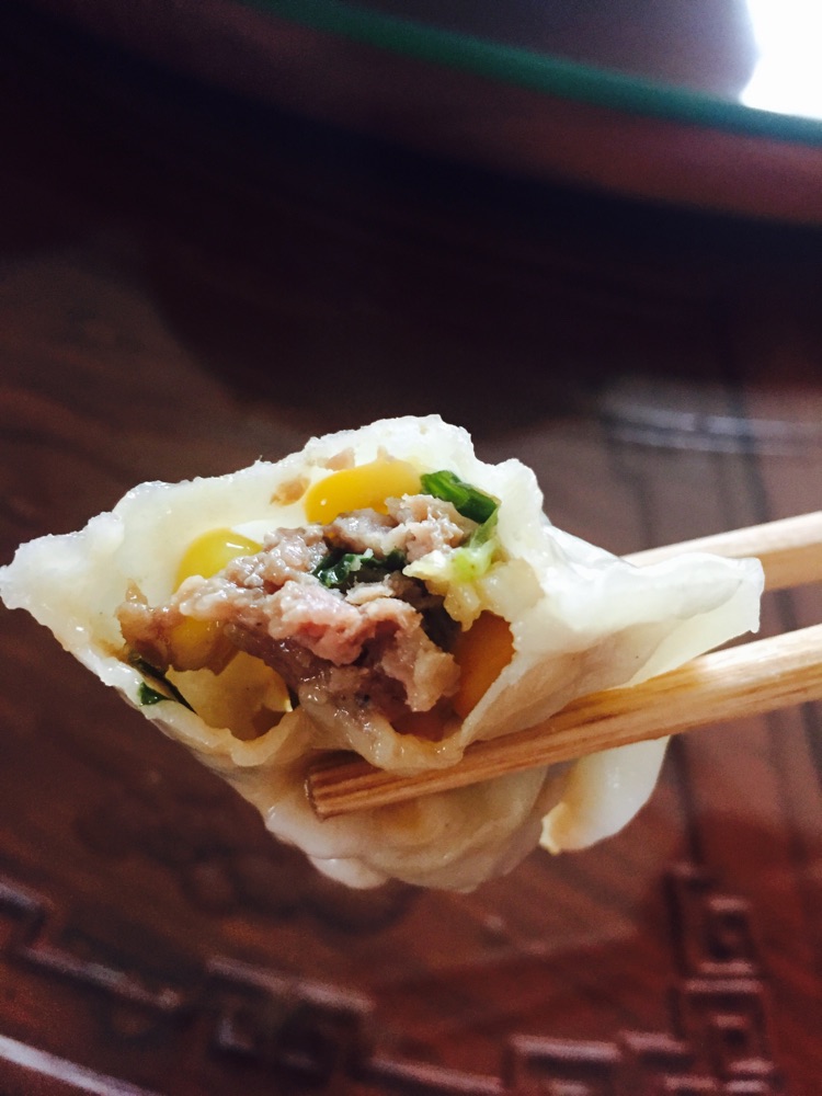玉米猪肉饺子