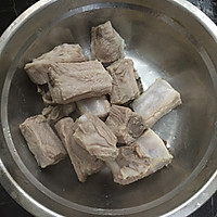 坤博砂锅煲玉米排骨汤的做法图解4