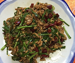 干蛤蜊肉炒韭菜的做法