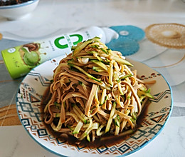 #纳福汇轻松喷出美味#黄瓜拌豆片的做法