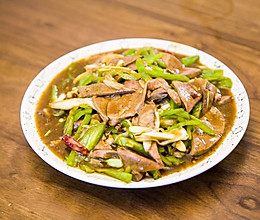 快手下饭菜—爆炒猪肝的做法