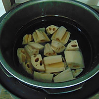 排骨莲藕汤的做法图解7