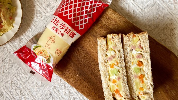 土豆沙拉全麦三明治