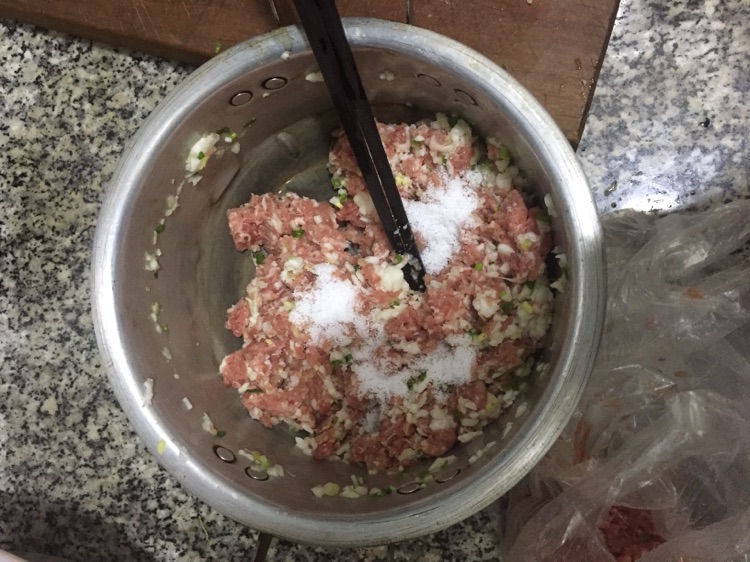 山药狮子头的做法图解1