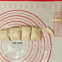 #夏日撩人滋味#快手火腿肉松卷的做法图解8