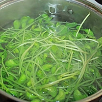 鲍贝肉碎豌豆苗的做法图解3