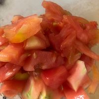#巨下饭的家常菜#番茄虾仁意面/培根芦笋卷的做法图解5