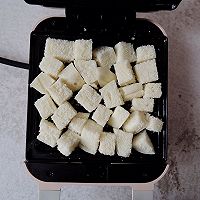 #憋在家里吃什么#馒头蛋蔬饼的做法图解4