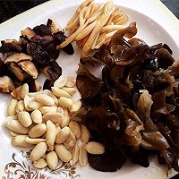 四季烤麸～咸甜鲜香，烤麸Q弹，汤汁浓郁，好吃得停不下筷子。的做法图解2