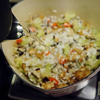 ★花菜鸡丁香菇焖饭★的做法图解10