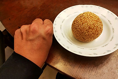 衢州特色小吃之麻球（大糖球）