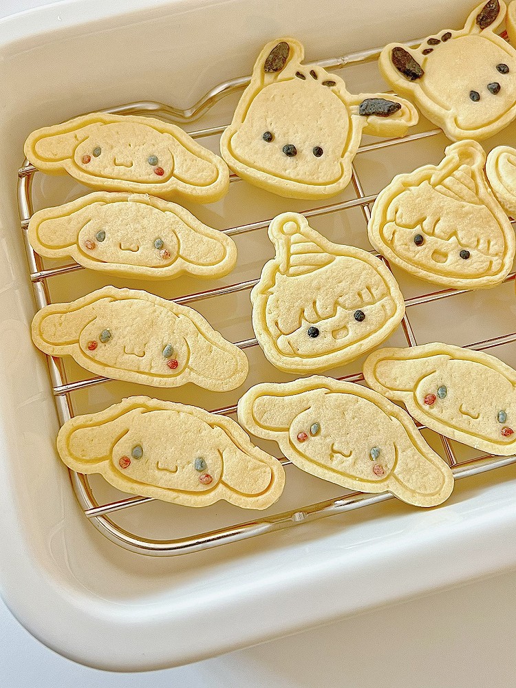可爱的三丽鸥饼干来拜年啦‼️有手就会的黄油饼干的做法