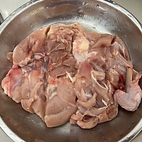 煎鸡腿扒的做法图解1