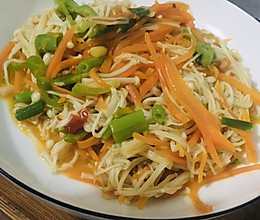 爆炒金针菇胡萝卜的做法