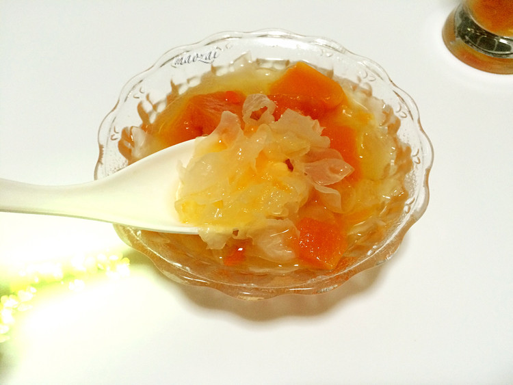 木瓜银耳糖水的做法