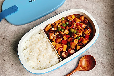 黑椒菌菇鸡丁饭