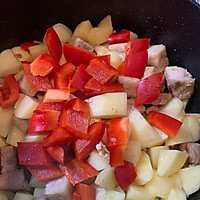 火锅底料成就的美味之五花肉炖土豆的做法图解4
