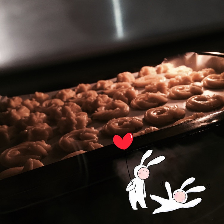 【家庭简单烘焙】之黄油曲奇饼干的做法