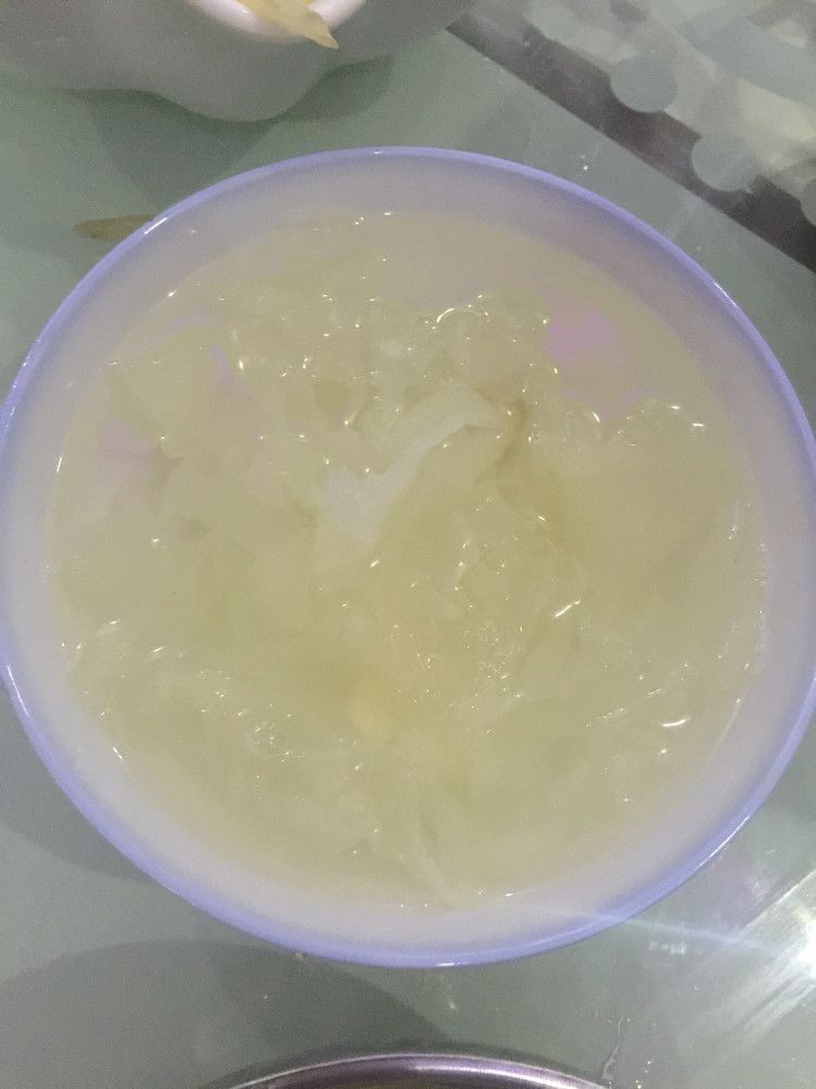 银耳百合莲子粥的做法
