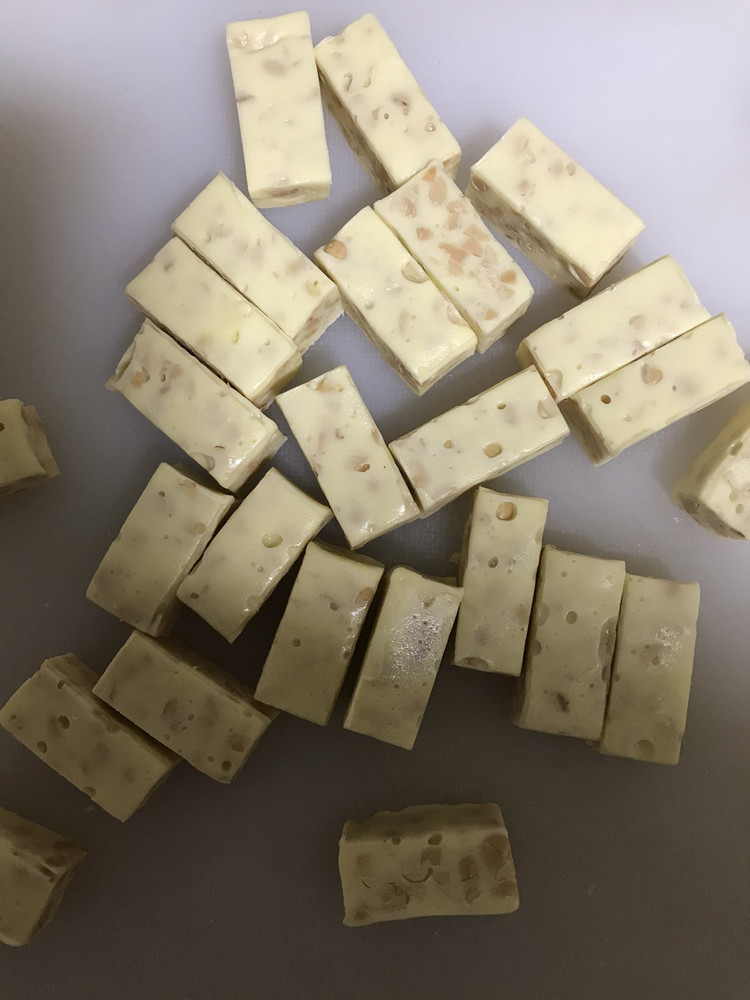 牛轧糖的做法