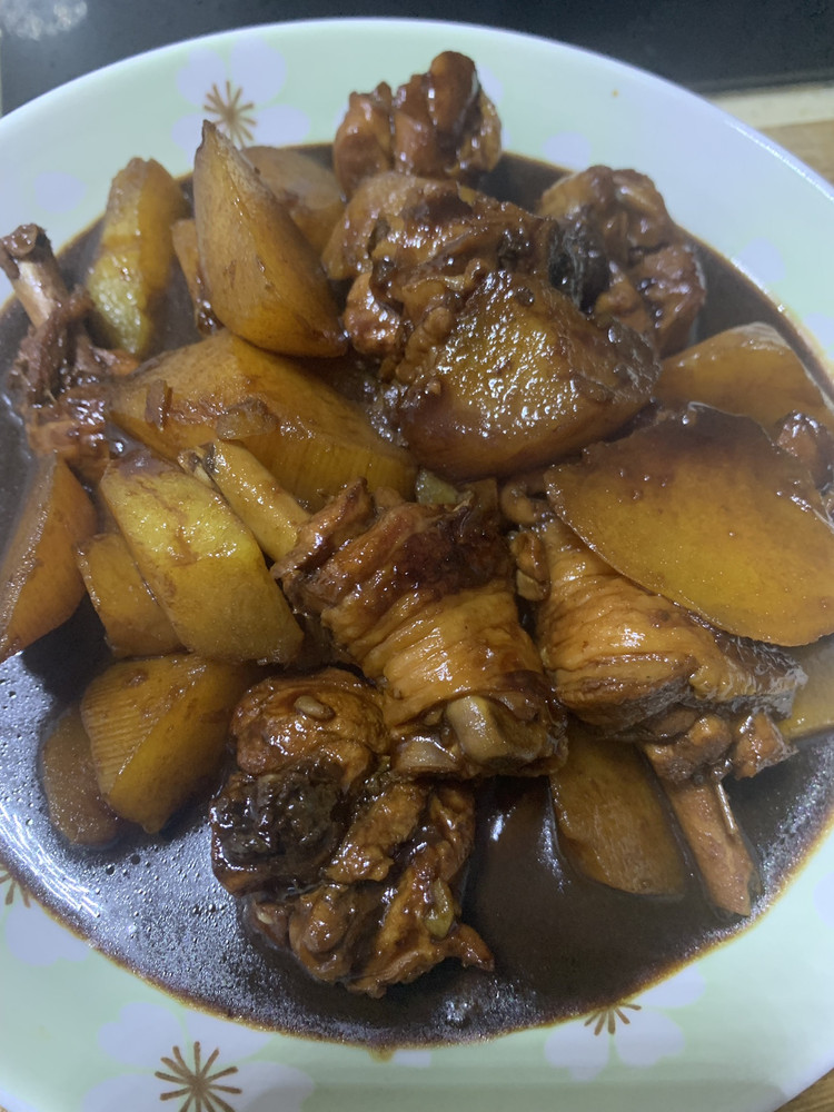 红烧土豆鸡腿肉的做法